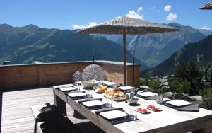 Chalet Spa - Dining with a view