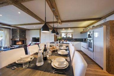 Chalet Apartment Saana Dinning Table