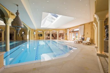 Verbier chalets Bella Coola pool
